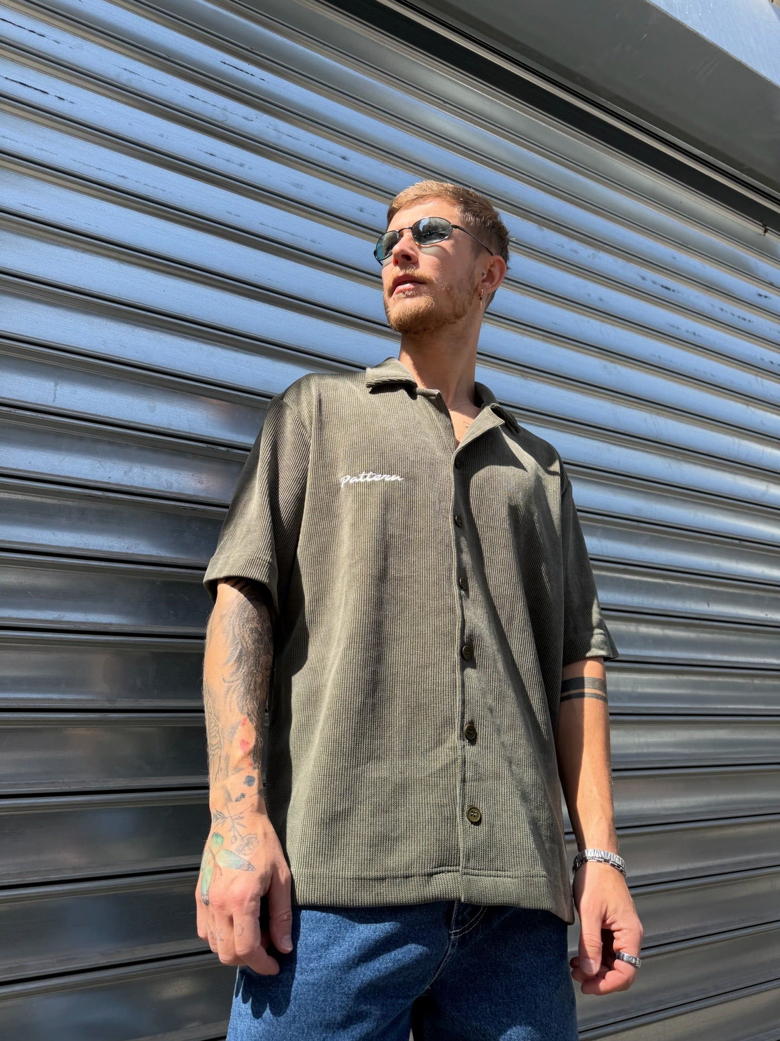 OVERSIZED BUTTONED SHIRT