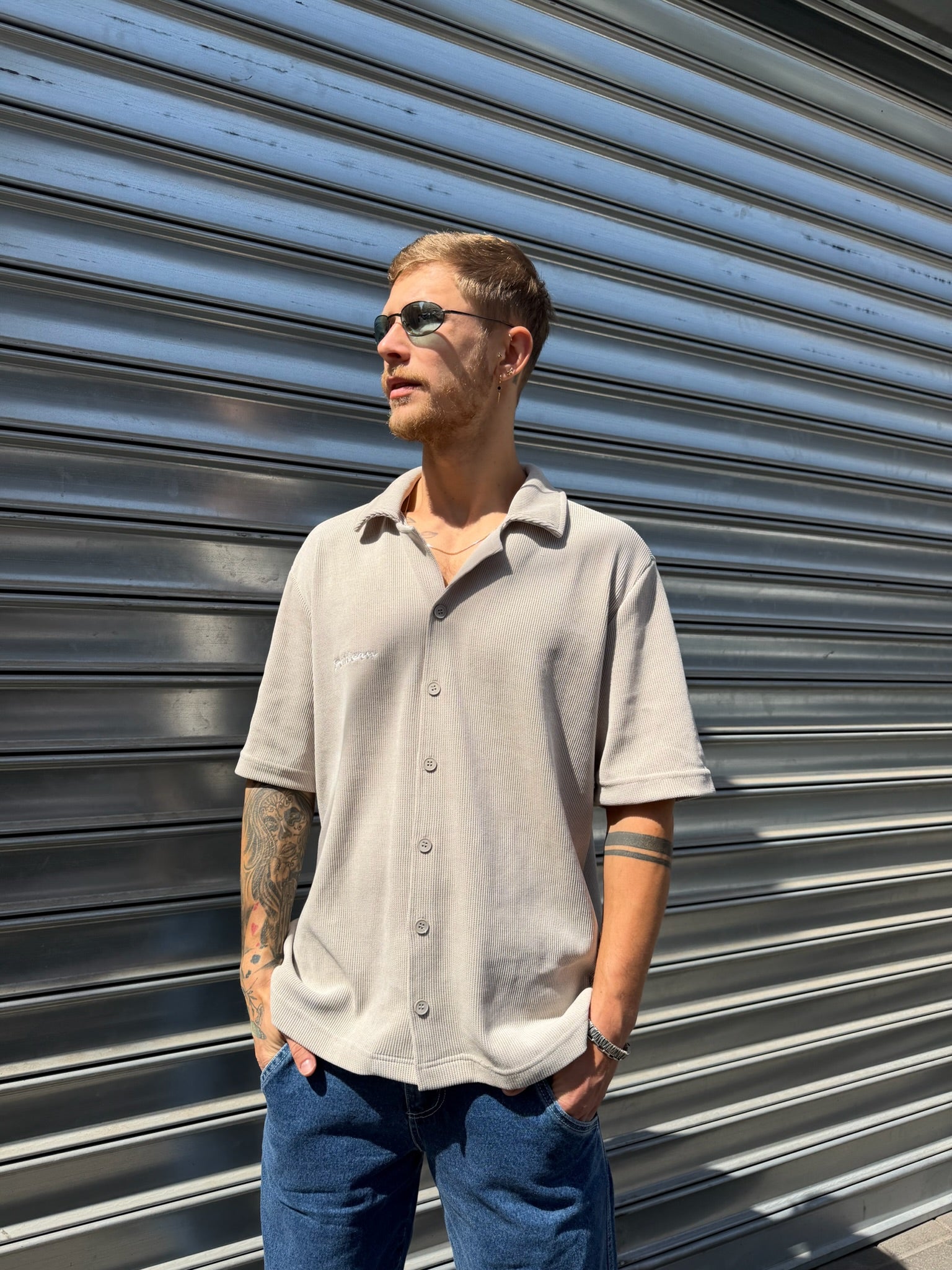 OVERSIZED BUTTONED SHIRT