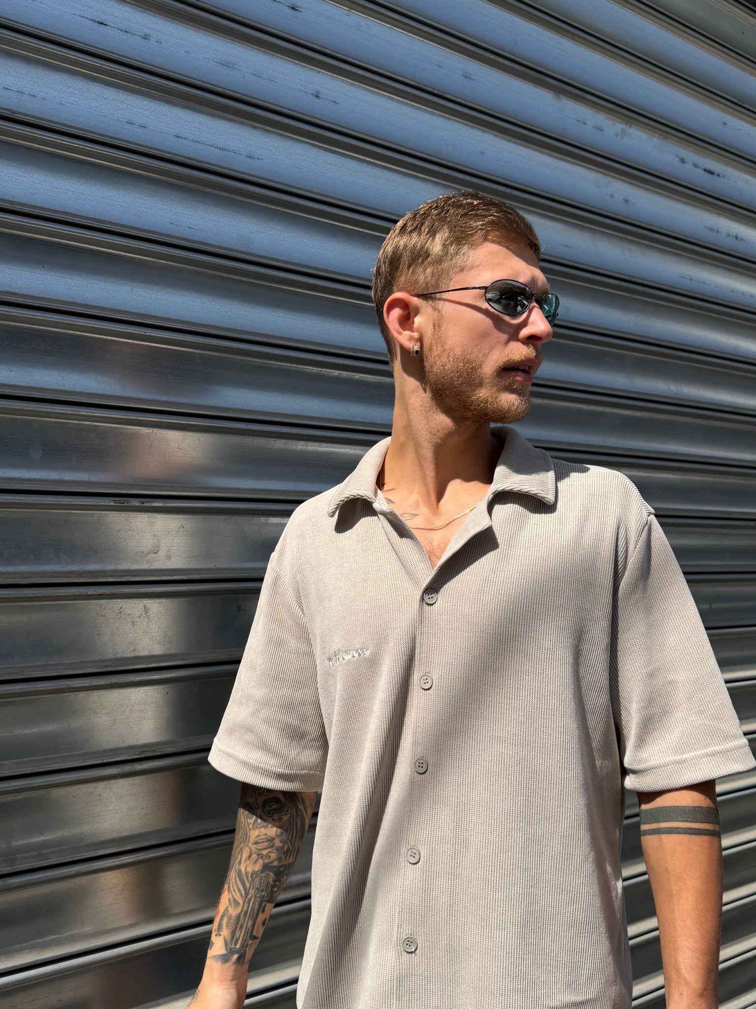 OVERSIZED BUTTONED SHIRT