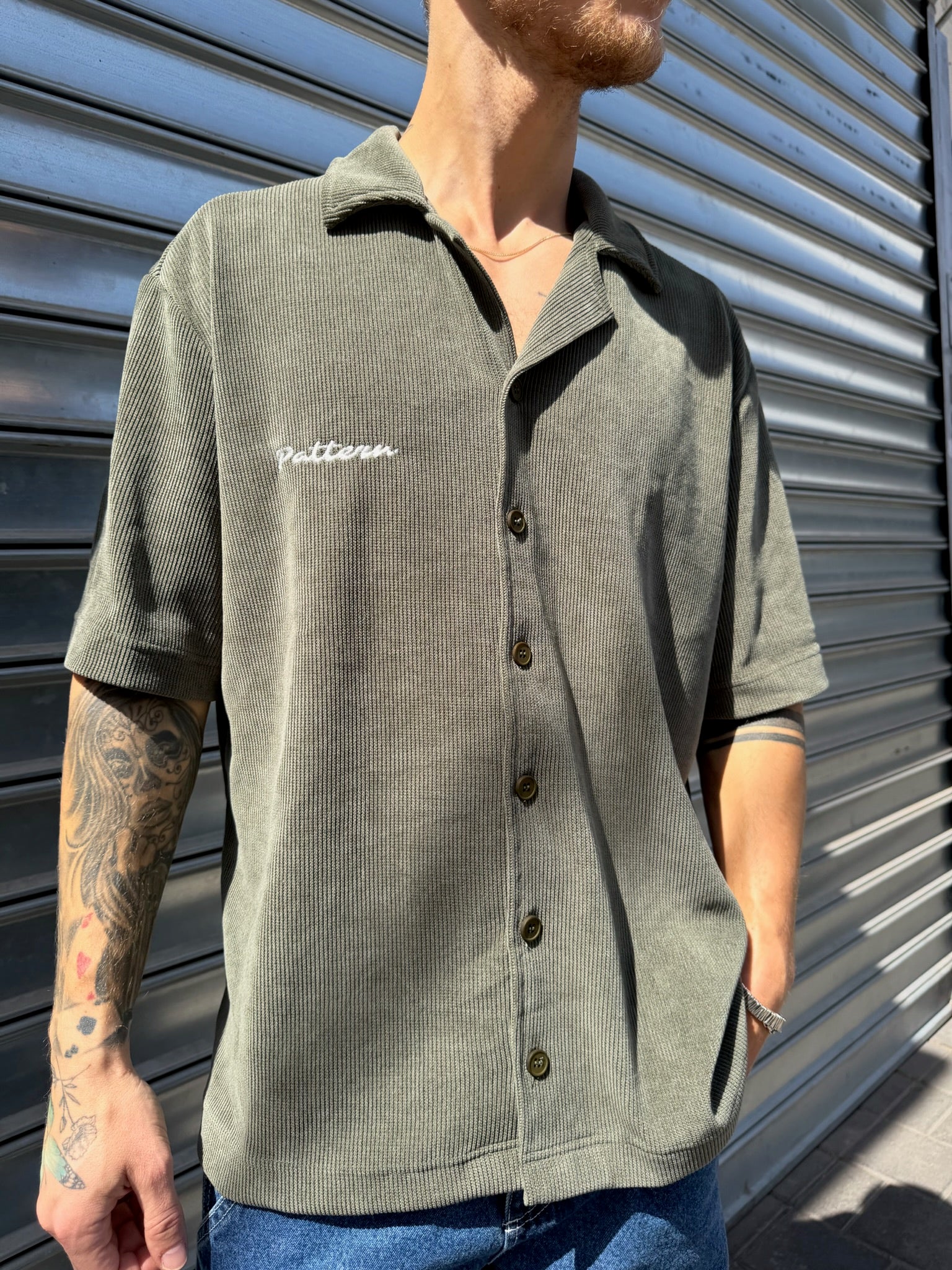 OVERSIZED BUTTONED SHIRT