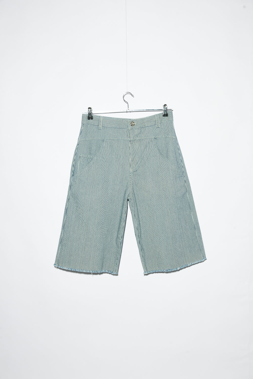 WASHED DENIM JORTS
