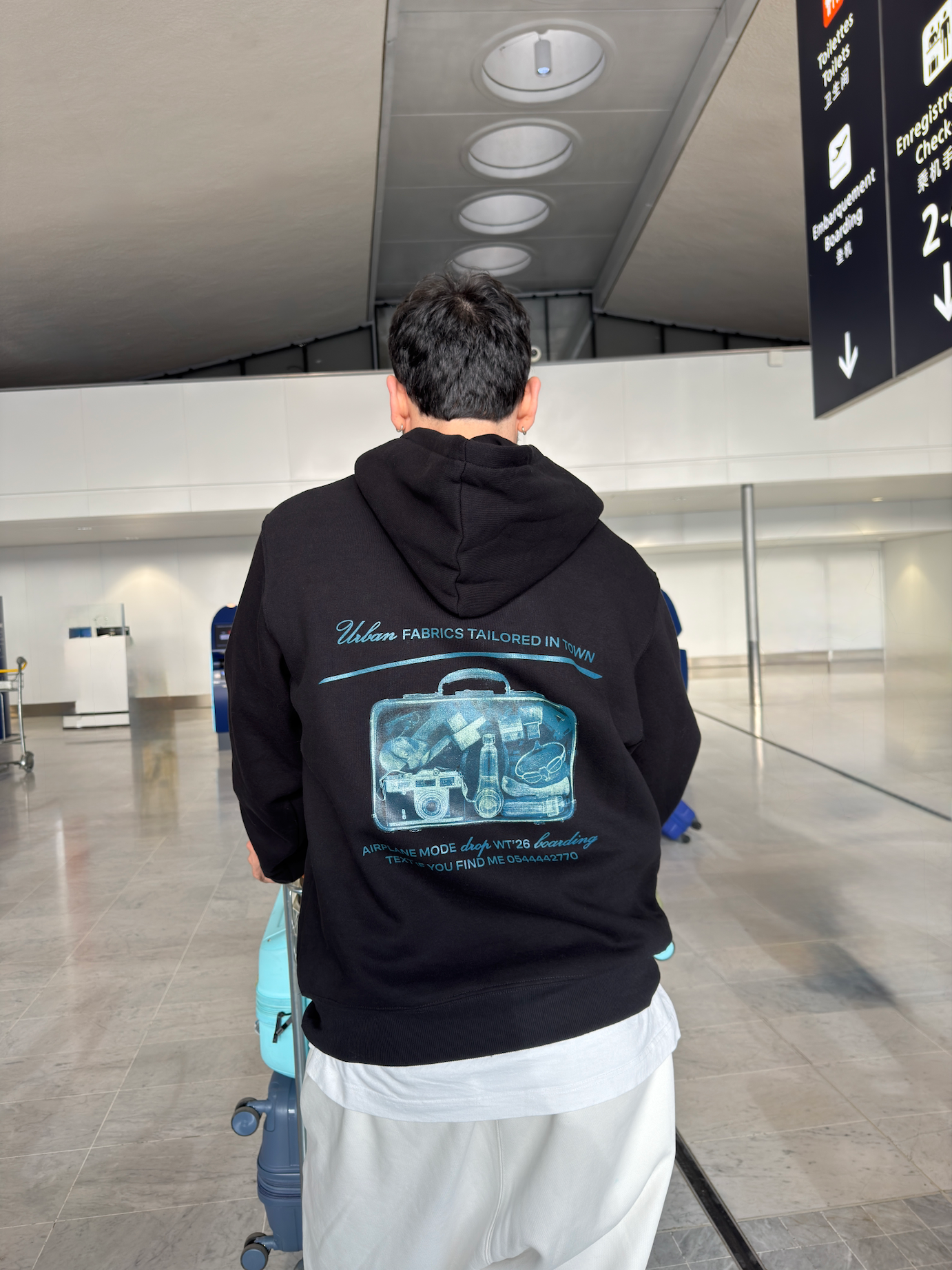 BOARDING HOODIE